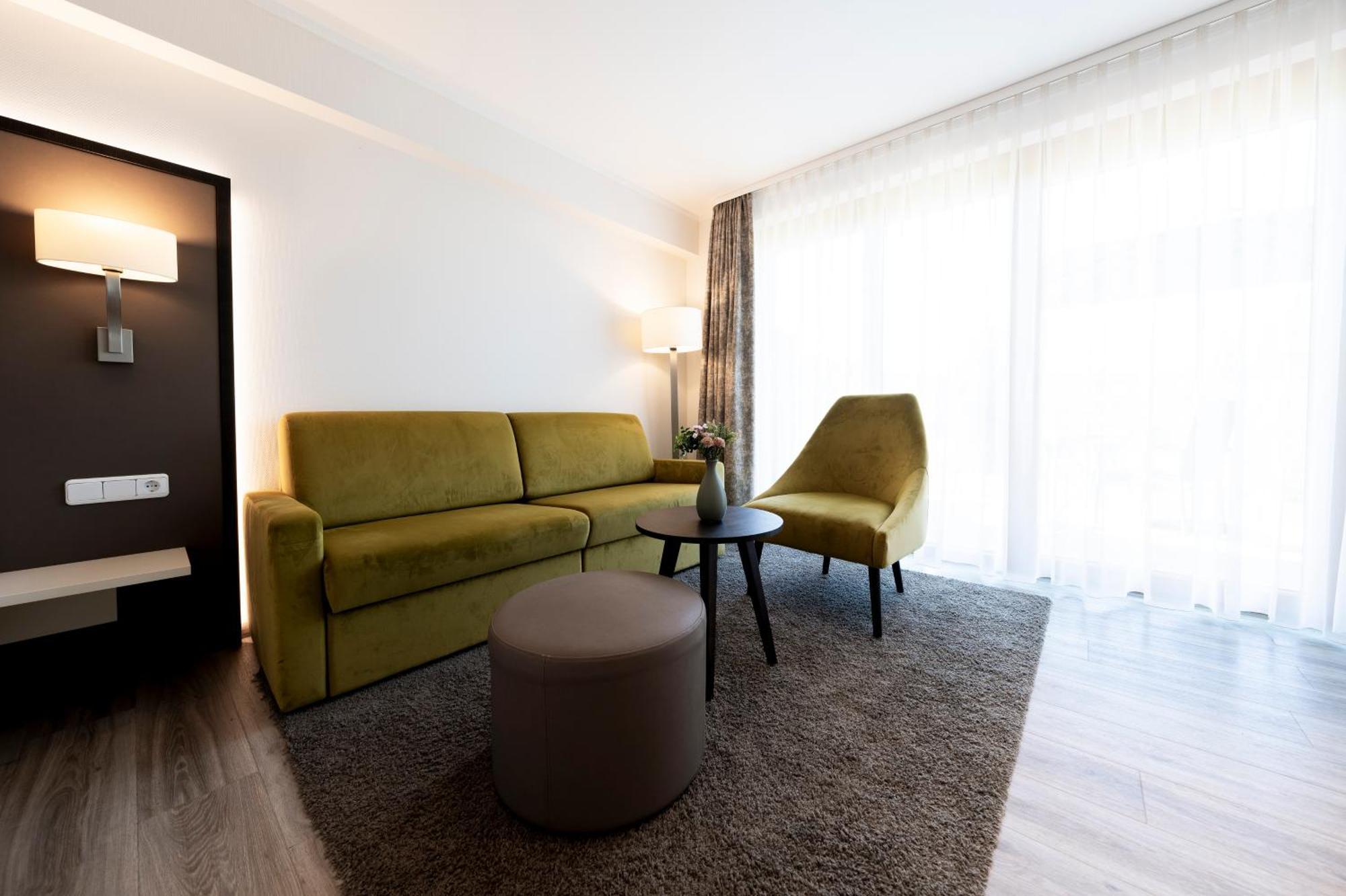 Hotel-Gasthof Rose Oberkirch  Dış mekan fotoğraf