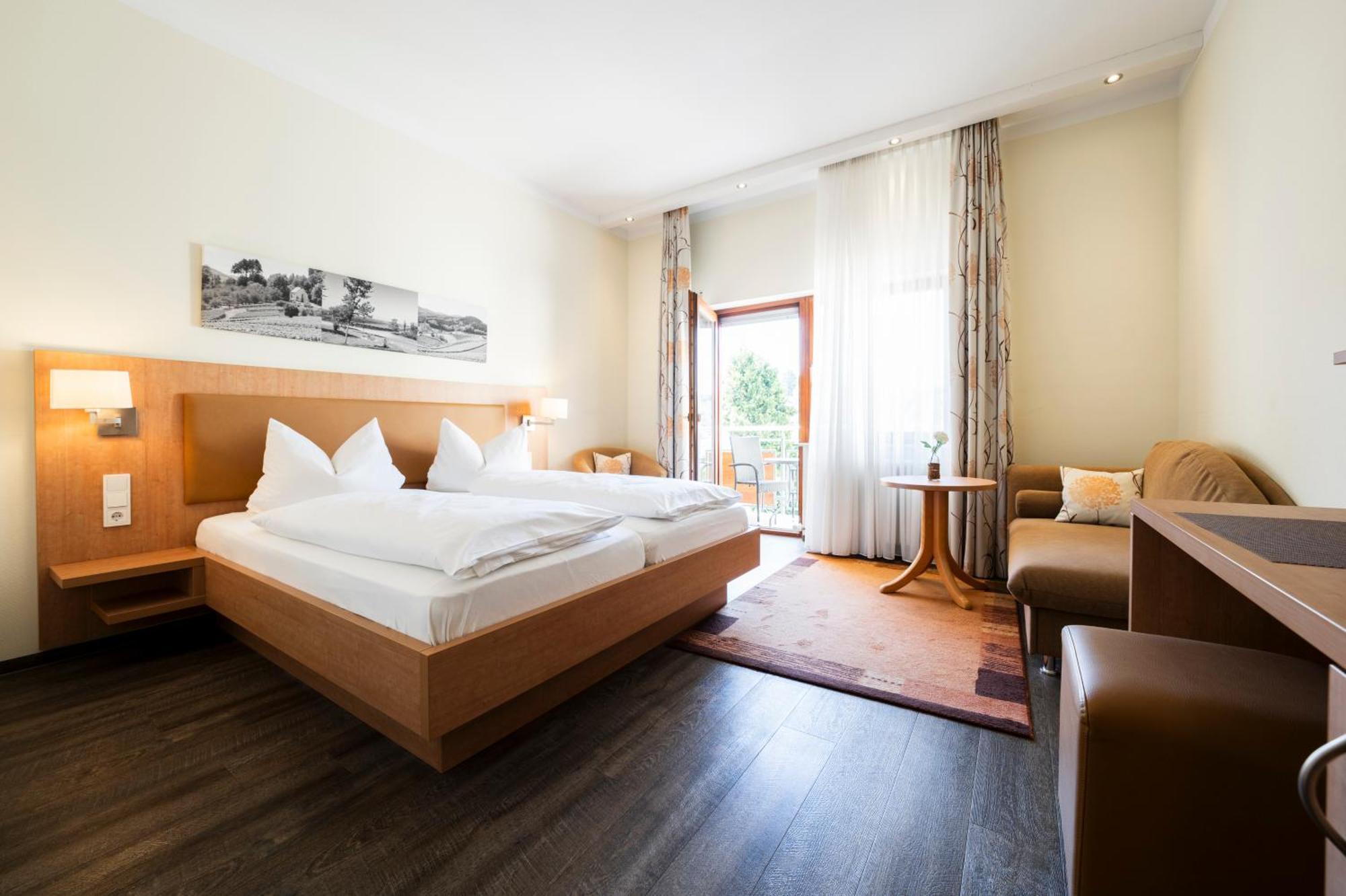 Hotel-Gasthof Rose Oberkirch  Dış mekan fotoğraf